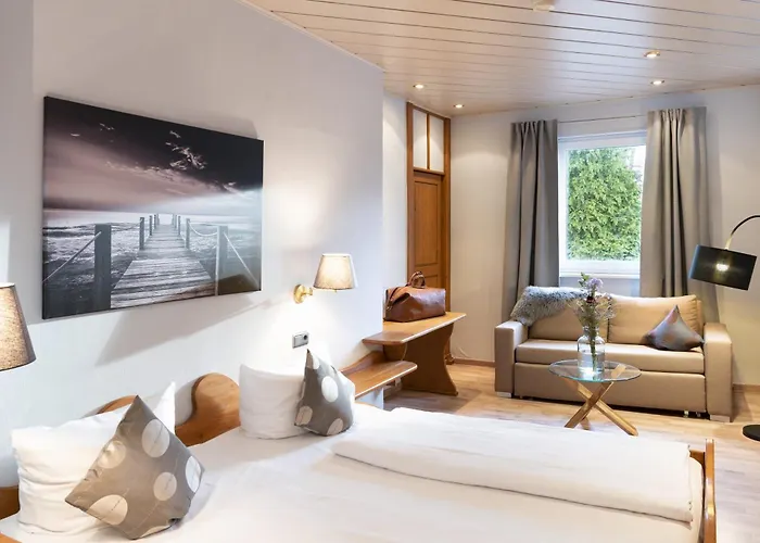 Romantik 3kronen 3* Adelsdorf