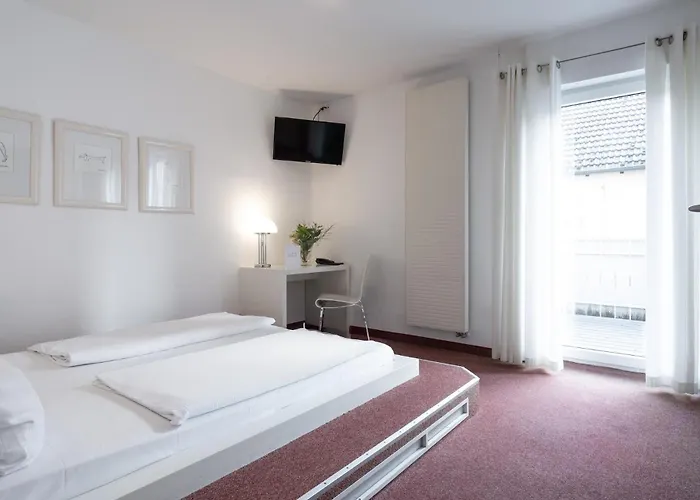Romantik 3kronen 3* Adelsdorf